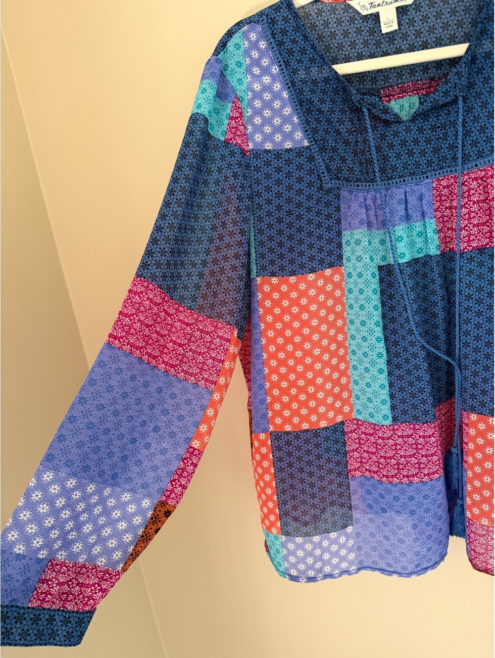 L boho patchwork inspired top - Picture 5 of 6